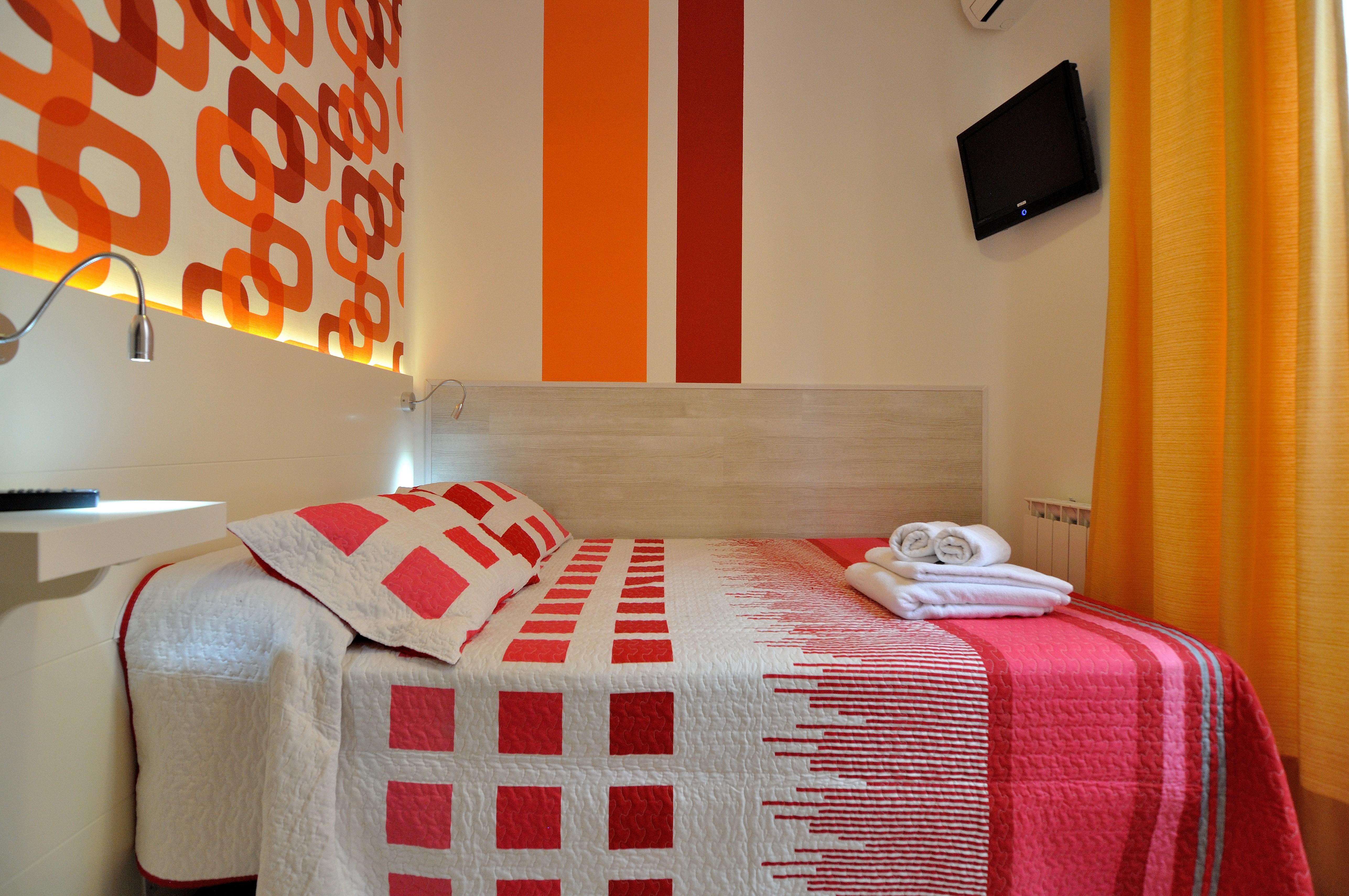 Far Home Plaza Mayor Madrid Bagian luar foto
