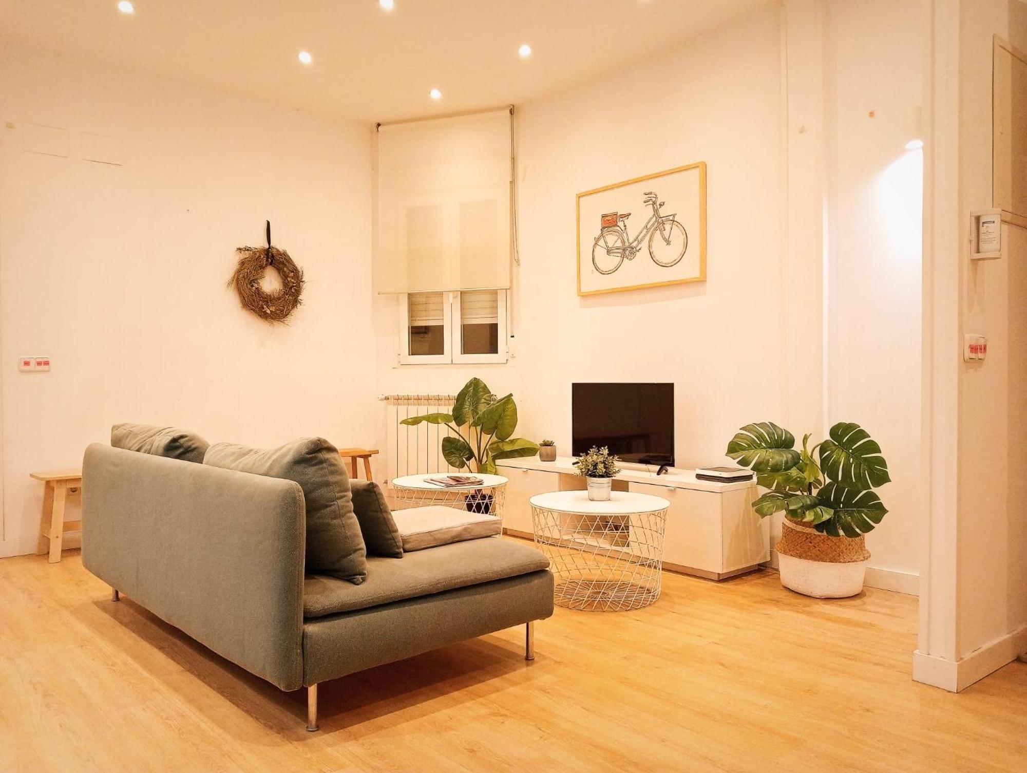 Far Home Plaza Mayor Madrid Bagian luar foto